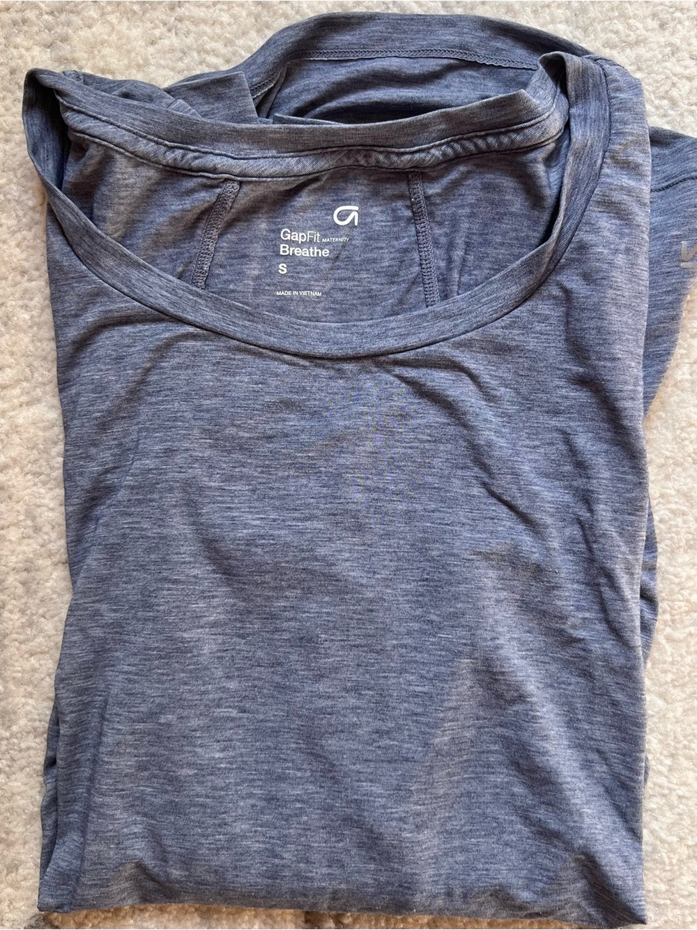 Gap Maternity blue long sleeve workout top Size S